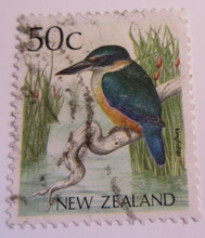 Load image into Gallery viewer, NEW ZEALAND POSTAGE STAMPS MH IN CLEAR FRONTED STAMP HOLDER
