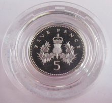 Load image into Gallery viewer, 1990 ROYAL MINT SILVER PROOF 5p FIVE PENCE LARGE &amp; SMALL COIN SET ROYAL MINT BOX

