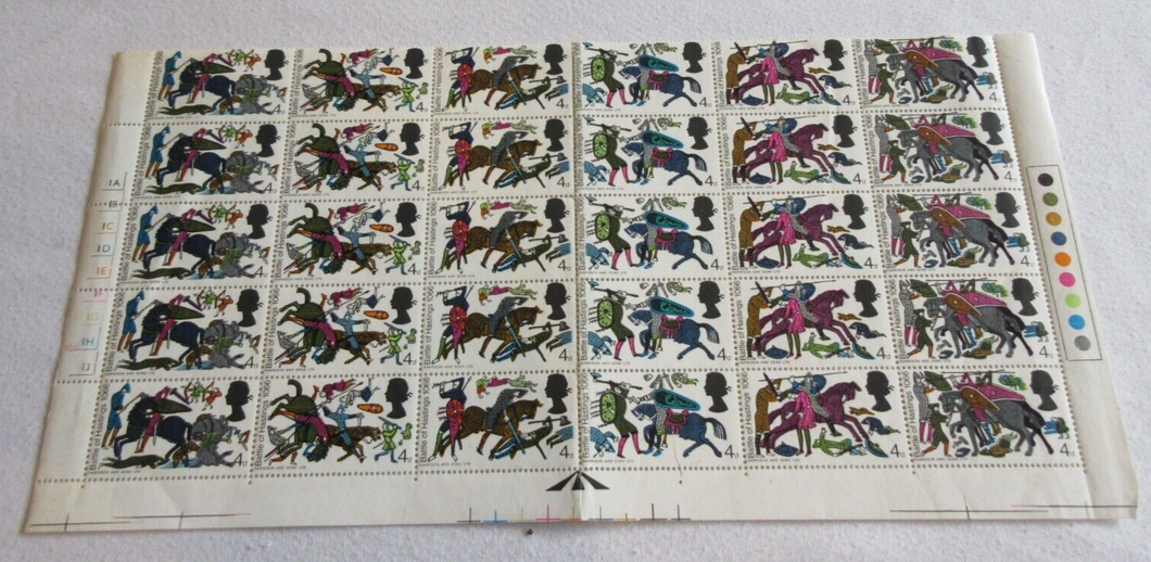 1966 BATTLE OF HASTINGS 4d 30 X STAMPS MNH WITH TRAFFIC LIGHTS & STAMP HOLDER
