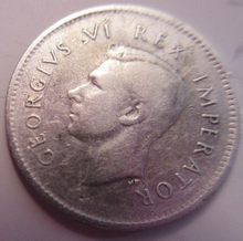 Load image into Gallery viewer, KING GEORGE VI 3d .800 SILVER THREEPENCE COIN 1941 SOUTH AFRICA VF &amp; FLIP
