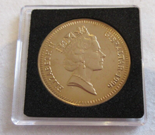Load image into Gallery viewer, QUEEN ELIZABETH II 1996 GIBRALTAR VIRENIUM BUNC £5 FIVE POUND COIN WITH CAPSULE
