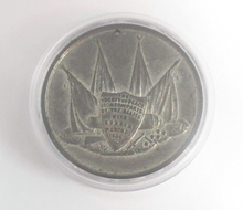 Load image into Gallery viewer, Treaty of Paris Crimean War On Earth Peace Goodwill Medallion Coin + Capsule
