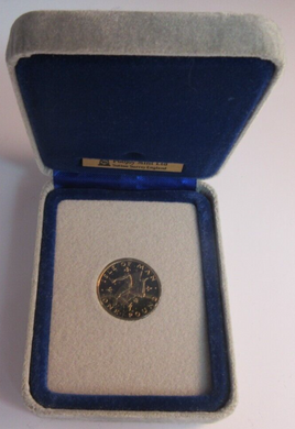 1982 ISLE OF MAN VIRENIUM PROOF ONE POUND COIN BEAUTIFULLY BOXED