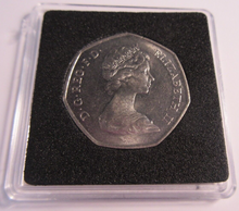Load image into Gallery viewer, 1973 QEII JOINING EEC EF-BUNC FIFTY PENCE 50P COIN WITH CAPSULE BOX &amp; COA
