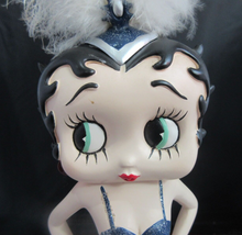 Load image into Gallery viewer, 2010 BETTY BOOP SHOWGIRL FIGURINE 12 INCHES PLUS FEATHERS
