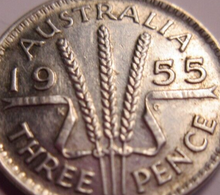 Load image into Gallery viewer, QUEEN ELIZABETH II 3d .500 SILVER THREEPENCE COIN 1955 AUSTRALIA VF &amp; FLIP
