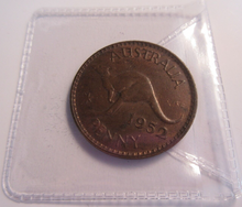 Load image into Gallery viewer, 1952 KING GEORGE VI AUSTRALIA PENNY COIN UNC WITH LUSTRE NO DOT IN CLEAR FLIP
