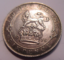 Load image into Gallery viewer, 1918 KING GEORGE V BARE HEAD .925 SILVER VF-EF 6d SIXPENCE COIN IN CLEAR FLIP
