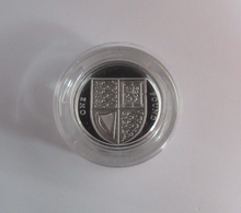 Load image into Gallery viewer, 2008 Shield of Arms Silver Proof Piedfort Royal Mint £1 One Pound Coin in Cap
