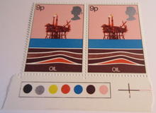Load image into Gallery viewer, 1978 ENERGY RESOURCESS DECIMAL 8 STAMPS MNH WITH TRAFFIC LIGHTS &amp; STAMP HOLDER
