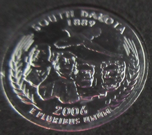 Load image into Gallery viewer, 2006 UNITED STATES MINT STATE QUARTER DOLLAR SOUTH DAKOTA 1889 PLATINUM PLATED
