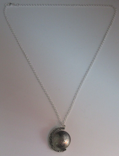 Load image into Gallery viewer, Queen Elizabeth Sixpence Crescent Moon 54mm Necklace Coin Pouch Inc 2x Domed 6d
