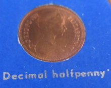 Load image into Gallery viewer, BRITAINS LOST COINAGE THE HALFPENNY UK 5 COIN SET &amp; ROYAL MINT BLUE BOOK
