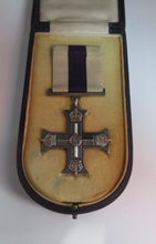 Load image into Gallery viewer, WW1 British Military Cross Medal Engraved Lt W B Burke R Irish Rgt B/day Honours
