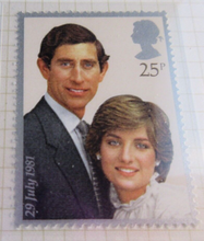 Load image into Gallery viewer, 1981 PRINCE CHARLES &amp; LADY DIANA SPENCER 25P STAMPS X 7 WITH TRAFFIC LIGHTS MNH
