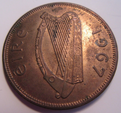 1967 IRELAND ONE PENNY EIRE 1d UNC WITH GOOD LUSTRE LOW MINTAGE IN CLEAR FLIP