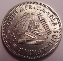 Load image into Gallery viewer, QUEEN ELIZABETH II 3d .500 SILVER THREEPENCE COIN 1958 SOUTH AFRICA EF+ &amp; FLIP
