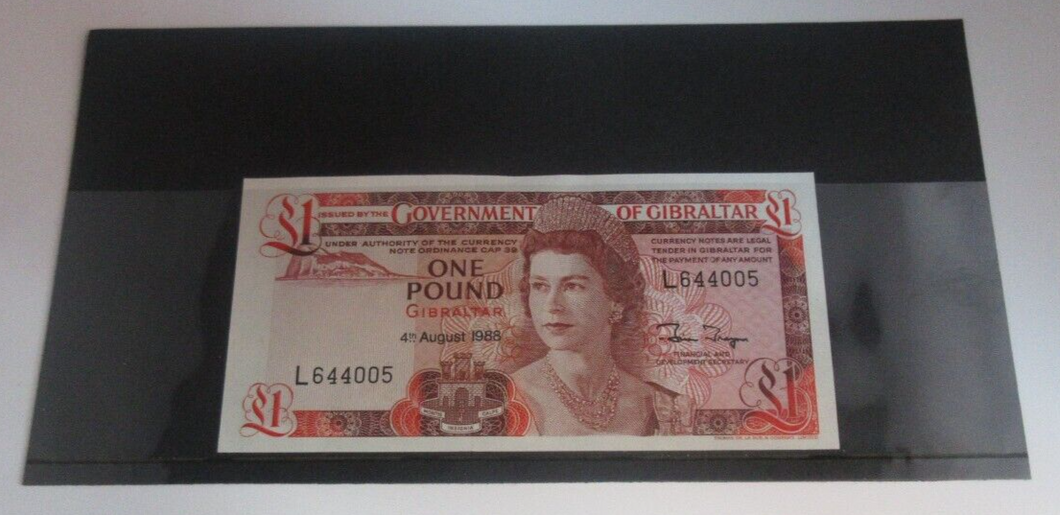 1988 £1 Gibraltar Banknote Uncirculated Number 005 - 4th August in Display Card