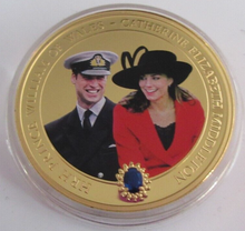 Load image into Gallery viewer, 2011 SOVEREIGNS PARADE RMA SANDHURST 2006 GOLD PLATED COOK ISLANDS  $1 COIN/COA
