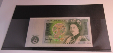 BANK OF ENGLAND ONE POUND £1 BANKNOTE PAGE IN NOTE HOLDER (ONE NOTE)