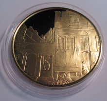 Load image into Gallery viewer, 1975 THE GENIUS OF VERMEER HALLMARKED 24CT GOLD PLATED .925 SILVER 32G MEDAL
