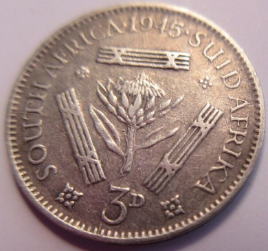KING GEORGE VI 3d .800 SILVER THREEPENCE COIN 1945 SOUTH AFRICA EF & FLIP