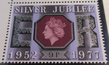 Load image into Gallery viewer, 1952-1977 SILVER JUBILEE STAMP PAIRS 10 STAMPS MNH WITH ALBUM SHEET

