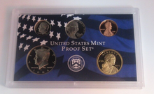 Load image into Gallery viewer, 2006 United States Mint Proof Set 1 Cent - 1 Dollar With 5 State Quarters Boxed
