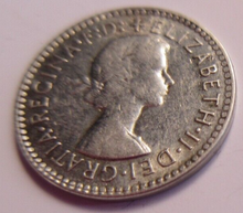 Load image into Gallery viewer, QUEEN ELIZABETH II 3d .500 SILVER THREEPENCE COIN 1955 AUSTRALIA VF &amp; FLIP
