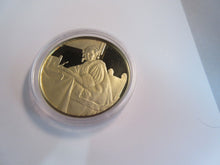 Load image into Gallery viewer, 1975 THE GENIUS OF VERMEER HALLMARKED 24CT GOLD PLATED .925 SILVER 32G MEDAL
