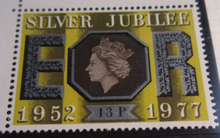 Load image into Gallery viewer, 1952-1977 SILVER JUBILEE STAMP PAIRS 10 STAMPS MNH WITH ALBUM SHEET
