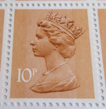 Load image into Gallery viewer, ROYAL MAIL 10P STAMPS 2 BLOCKS 40 X STAMPS MNH WITH ALBUM SHEET
