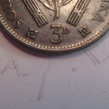 Load image into Gallery viewer, KING GEORGE VI 3d .500 SILVER THREEPENCE 1937 VF-EF IN CLEAR PROTECTIVE FLIP
