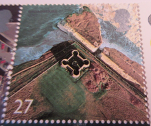 Load image into Gallery viewer, 2002 BRITISH COASTLINES 10 STAMPS MNH IN CLEAR FRONTED HOLDER
