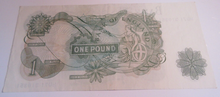Load image into Gallery viewer, £1 ONE POUND BANKNOTES X 2 JO PAGE IN CLEAR FRONTED NOTE HOLDER
