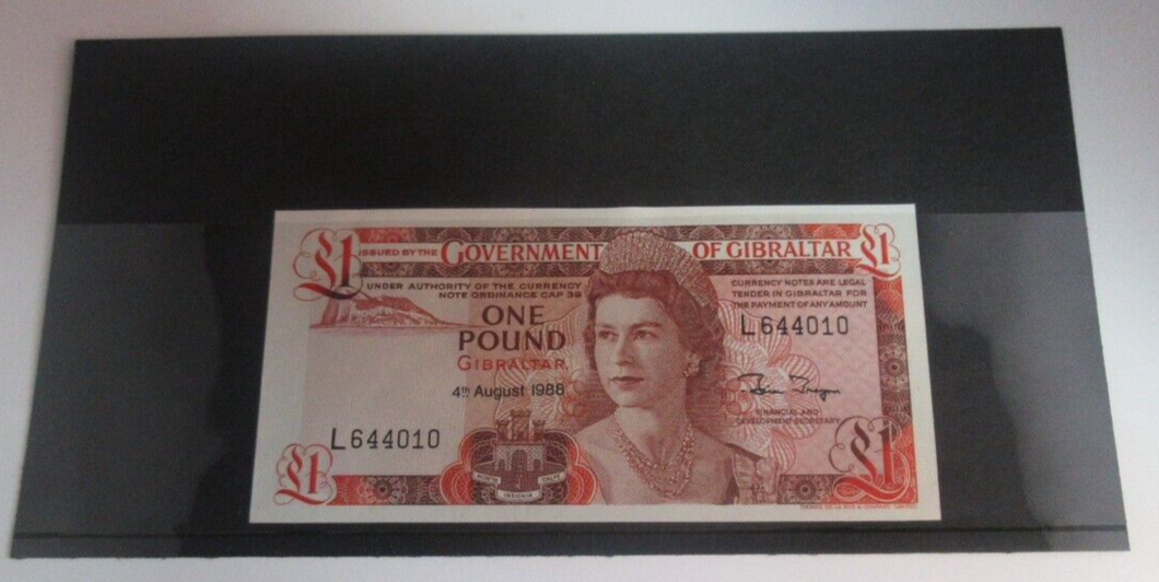 1988 £1 Gibraltar Banknote Uncirculated Number 010 - 4th August in Display Card