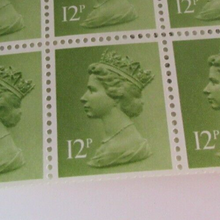 Load image into Gallery viewer, STAMP BOOKLET ROYAL MAIL 1980 NEW OLD STOCK INCLUDES 10 X 12P STAMPS MNH
