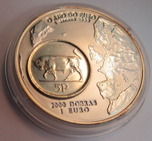 Load image into Gallery viewer, 1999 SAO TOME E PRINCIPE 2000 DOBRAS 1 EURO COIN 10Z PURE SILVER ENCAPSULATED
