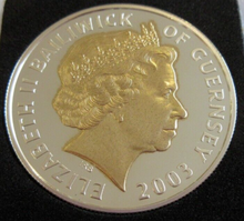 Load image into Gallery viewer, QUEEN ELIZABETH II GOLDEN JUBILEE SILVER PROOF 2003 £5 FIVE POUND COIN &amp; CAPSULE
