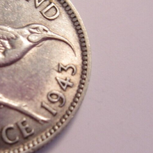 Load image into Gallery viewer, KING GEORGE VI 6d SIXPENCE 1943 .500 SILVER COIN NEW ZEALAND AUNC IN CLEAR FLIP
