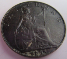 Load image into Gallery viewer, 1898 QUEEN VICTORIA VEILED HEAD FARTHING EF PRESENTED IN CLEAR FLIP
