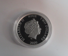 Load image into Gallery viewer, 2020 Mortal Kombat Klassic Silver Proof NIUE $2 Coin In Arcade Machine Box
