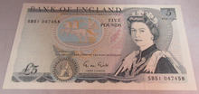 Load image into Gallery viewer, 1988 GILL QEII FIVE POUND £5 NOTE MARCH 1988 UNC SB51 047458
