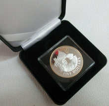 Load image into Gallery viewer, QEII SANDRINGHAM PALACE  2006  SILVER PROOF .999 SELECTIVE GOLD CROWN COIN
