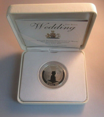2011 WILLIAM & KATE ENGAGEMENT SILVER PROOF £5 FIVE POUND COIN BOX & COA