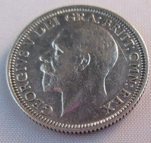 Load image into Gallery viewer, 1932 KING GEORGE V BARE HEAD .500 SILVER EF ONE SHILLING COIN IN CLEAR FLIP
