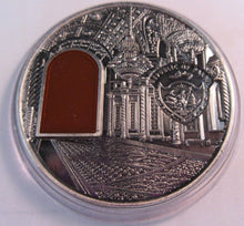 Load image into Gallery viewer, 2012 MOSCOW KREMLIN REPUBLIC OF PALAU LARGE MEDALLION WITH CAPSULE
