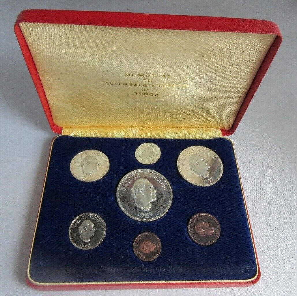 1967 MEMORIAL QUEEN SALOTE TUPOU III OF TONGA PAANGA & SENITI COIN SET BOXED