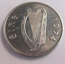 Load image into Gallery viewer, EIRE 10p 1974 TEN PENCE BUNC PRESENTED IN CLEAR FLIP
