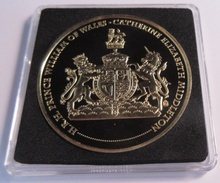 Load image into Gallery viewer, 2011 WILLIAM &amp; KATE ROYAL WEDDING GOLD PLATED MEDAL CAPSULE BOX &amp; COA
